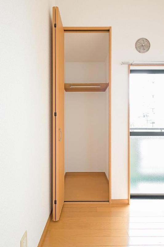 奥行きのある収納スペース