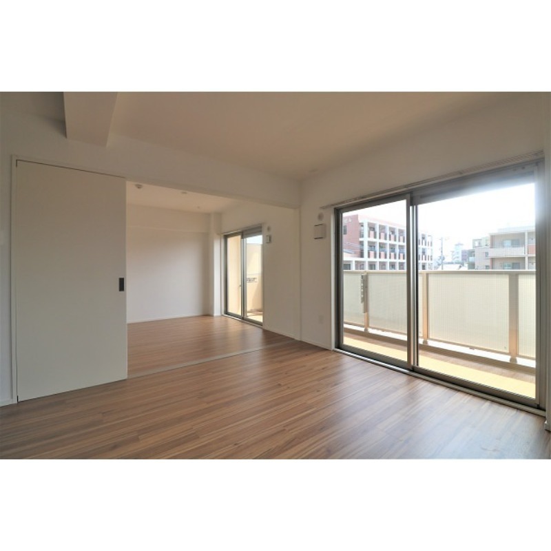 広々リビングでゆったりくつろげます