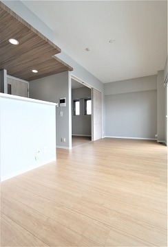 広々リビングでゆったりくつろげます