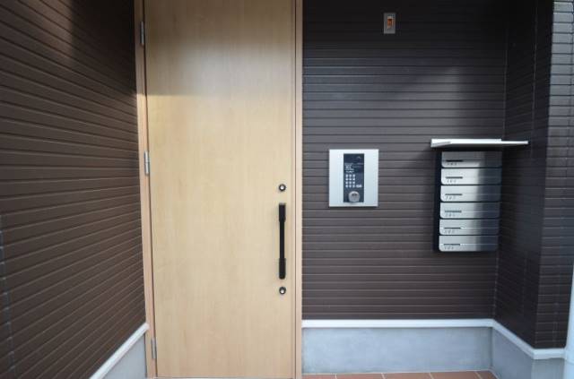 オートロック完備で安心ですね。