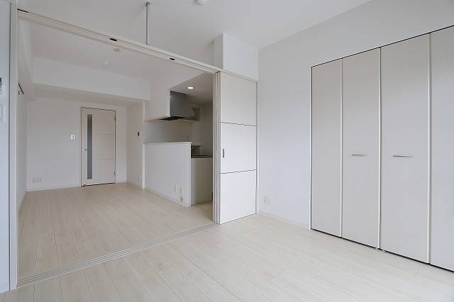 こちらは寝室にどうぞ