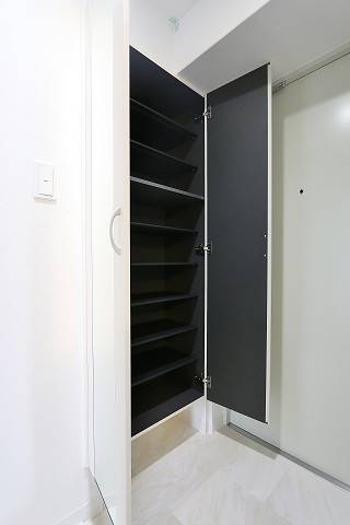 シューズボックスもたっぷり収納できます