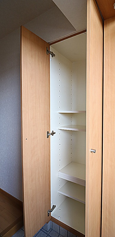 玄関はこのようになっています。