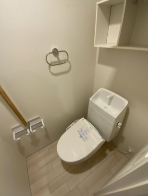 ウオシュレット付きです