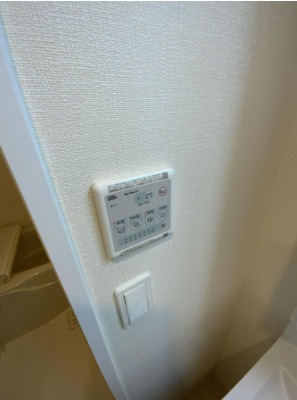 梅雨の時期でも味方の浴室乾燥機