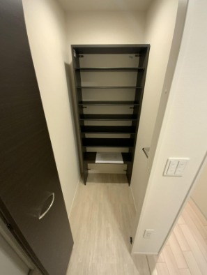 高さのあるシューズボックス