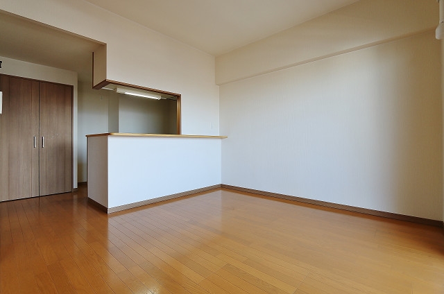 カウンターキッチンのリビングです