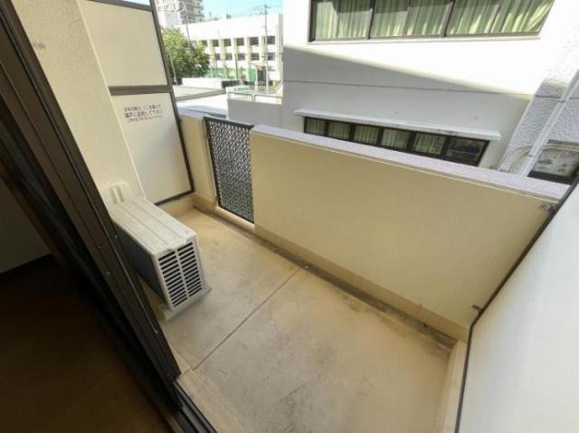 天気のいい日はこちらで洗濯物を干せます