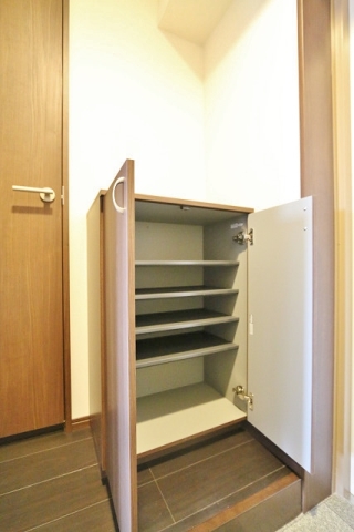 充分な量が収納できるシューズBOXです