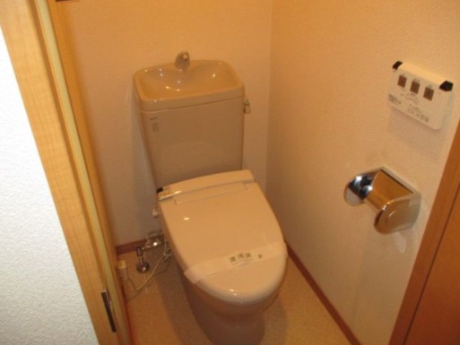 バストイレ別です。