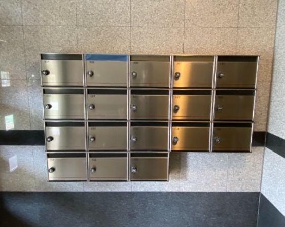 集合ポストもございます。