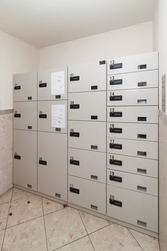 嬉しい宅配ボックス完備