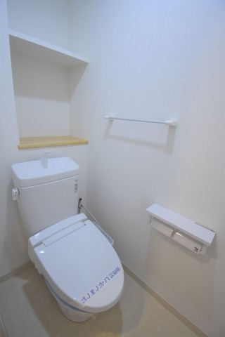 白基調のきれいなトイレです