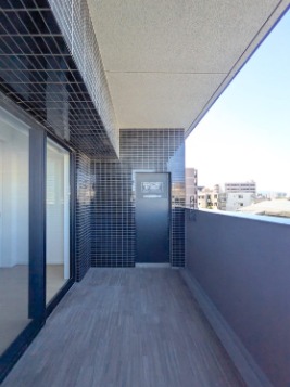 天気のいい日はこちらで洗濯物を干せます