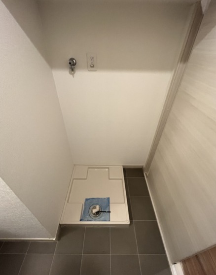 洗濯機は室内に置くことができます。