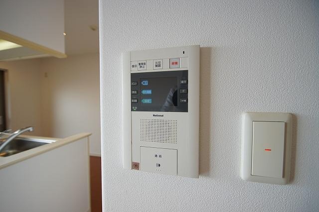 安心のモニターフォンです