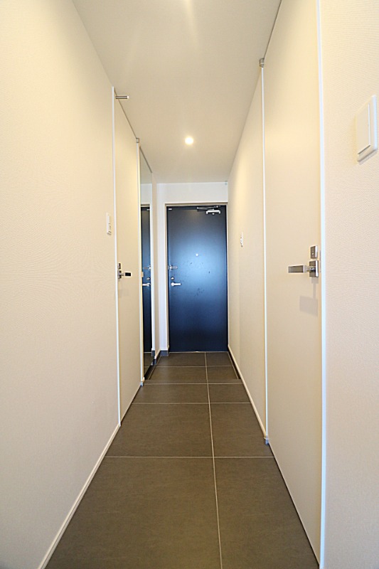 玄関から見たらこんな感じです。