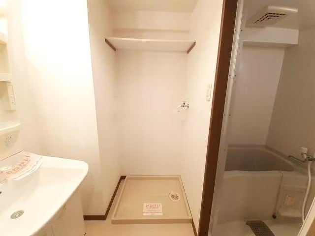 洗濯機は室内に置くことができます。