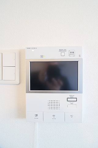 モニター付きインターホンで安心です