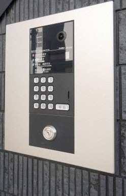 オートロック付きで安心ですね。