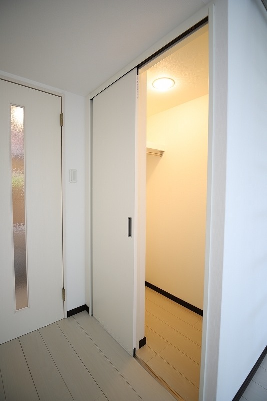 こちら寝室にいかがでしょうか。