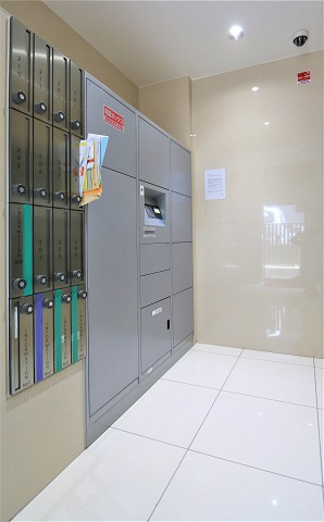 嬉しい宅配BOX付きです