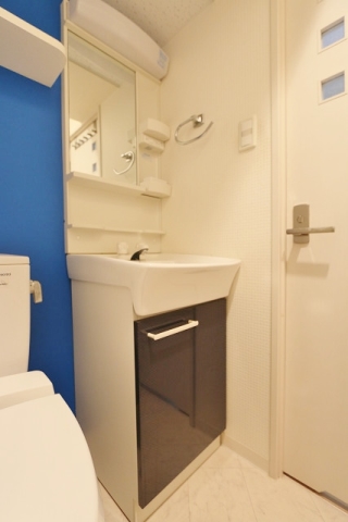 朝の身支度はこちらですね