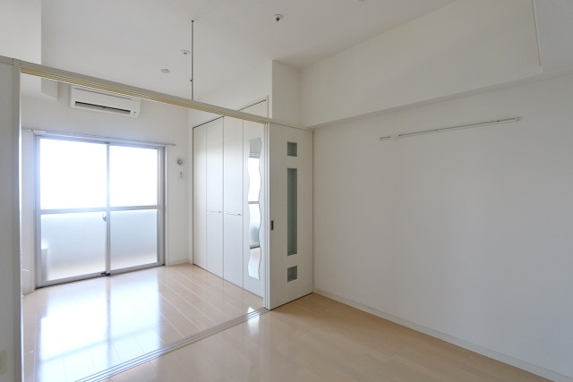 周辺には大型スーパーなどもあります