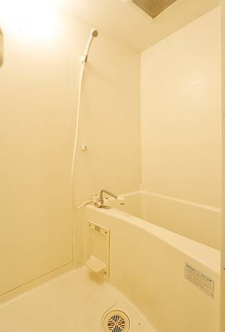 お風呂に窓があるのは嬉しいですね