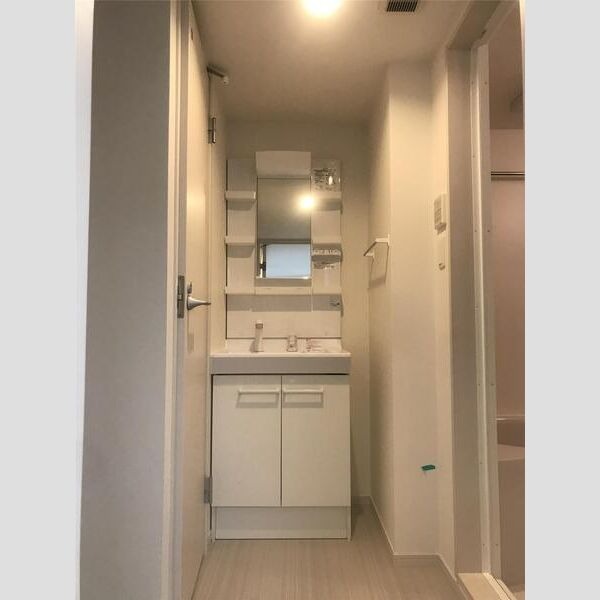 お出かけ前の身支度はこちらでバッチリです