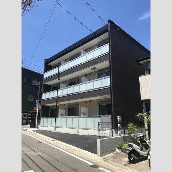 エントランスもきれいにされています