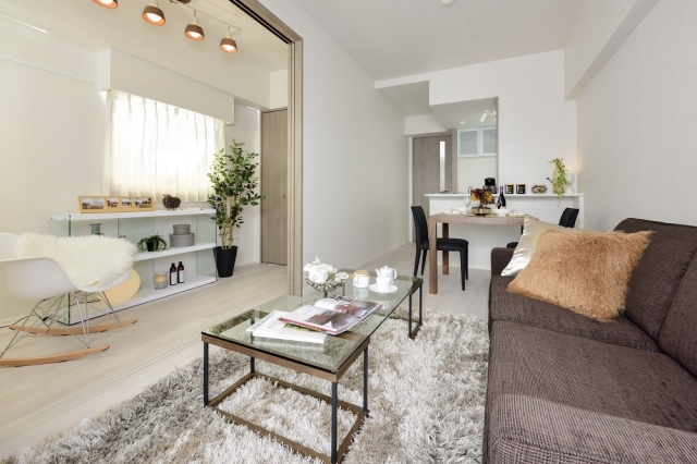 ８．６帖の広々リビングです