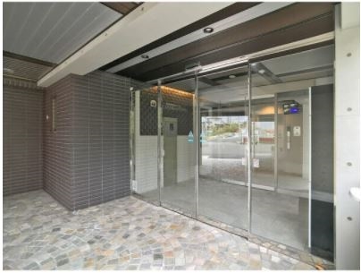 立派な入り口です