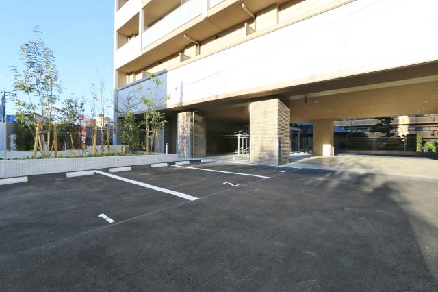 敷地内駐車場完備です
