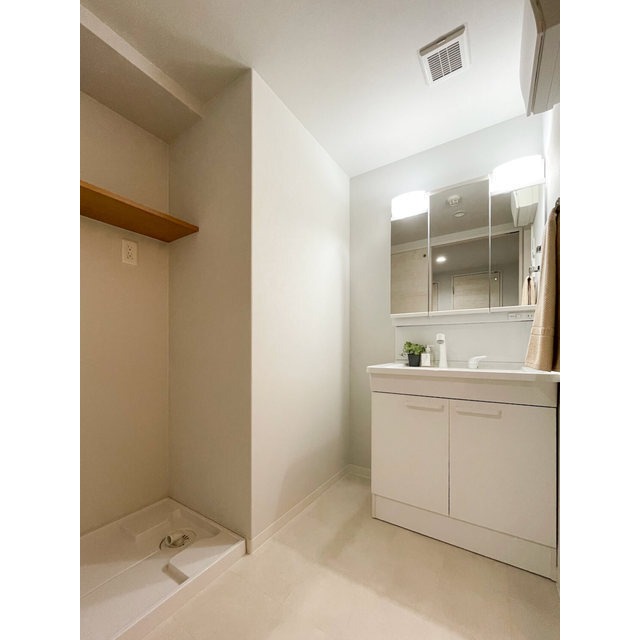 お出かけ前の身支度はこちらでバッチリです