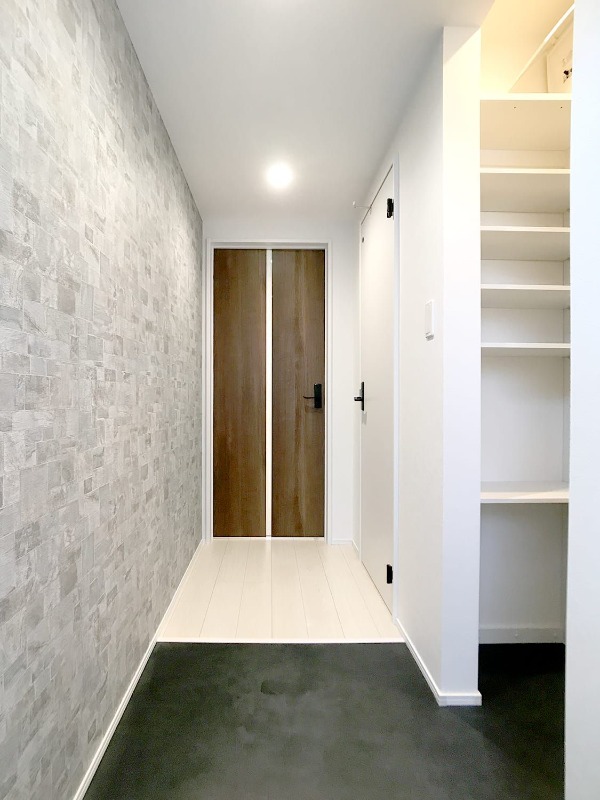 荷物があっても窮屈感を感じませんね