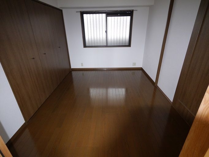 こちら寝室にいかがでしょうか？