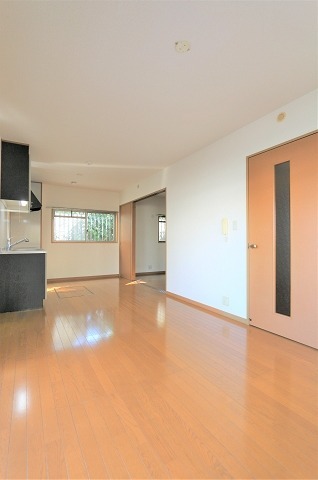 11帖の広々リビング