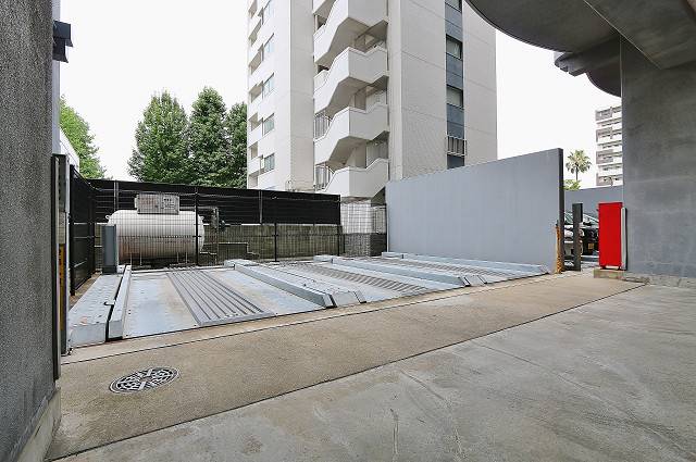 敷地内駐車場あります