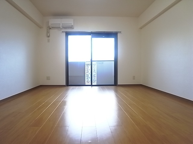 配置がしやすいお部屋です。