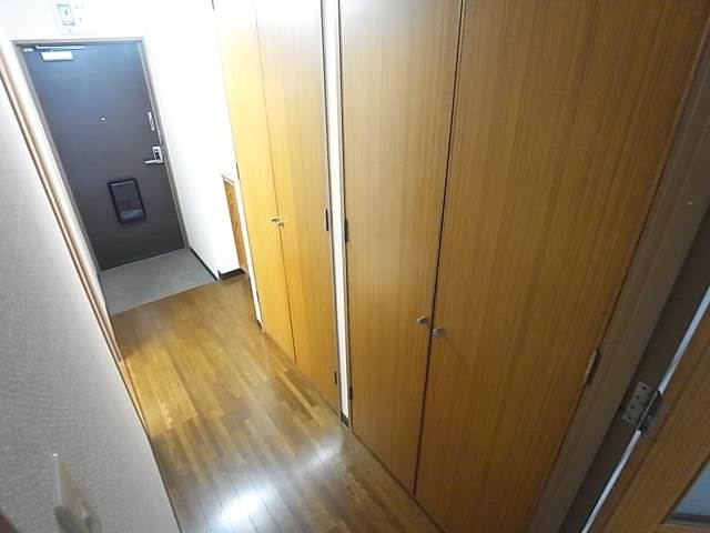 玄関はこのようになっています。