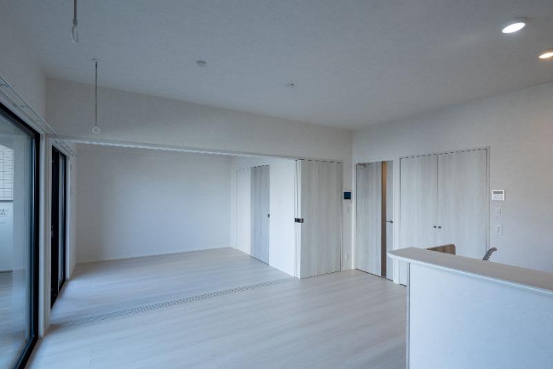 広いリビングで開放的です