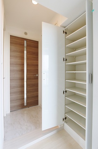 荷物があっても窮屈感を感じませんね