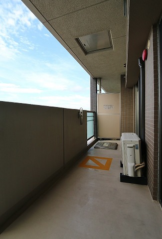 天気の良い日の洗濯物はこちらへ