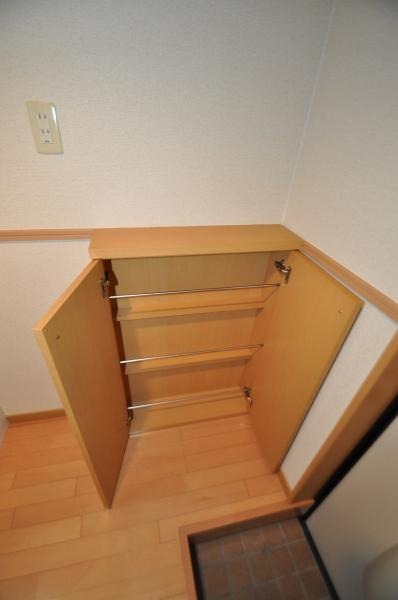 玄関収納も十分です