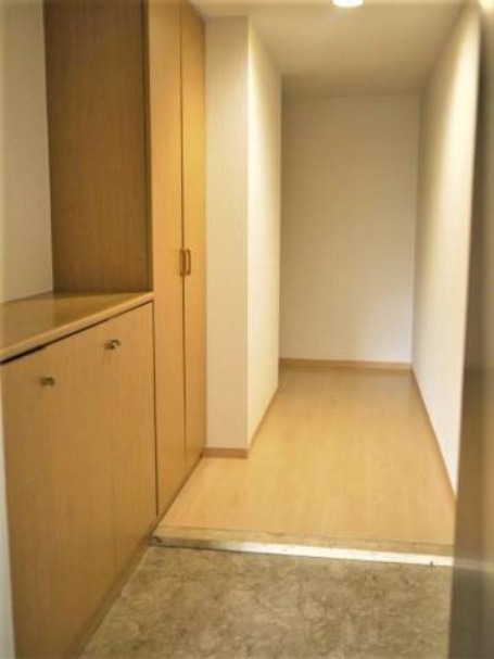 玄関はこんな感じです。