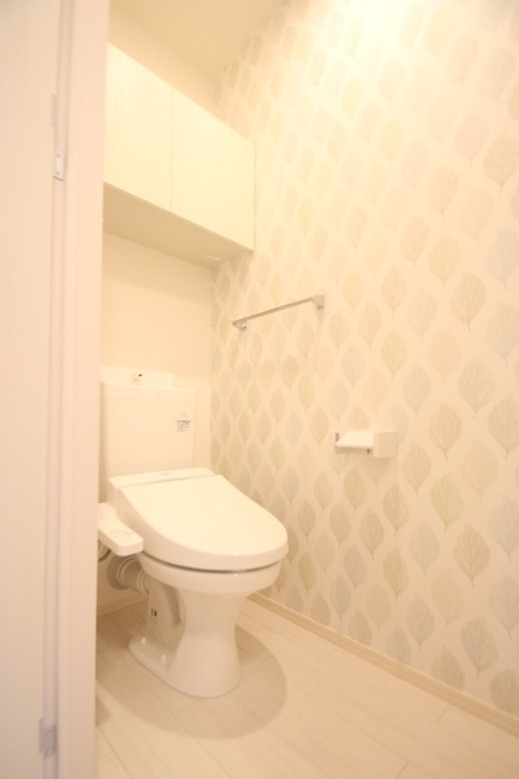 温水洗浄便座付きです。