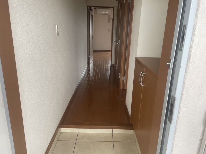 玄関も十分な広さです