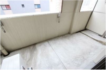 広いバルコニーです