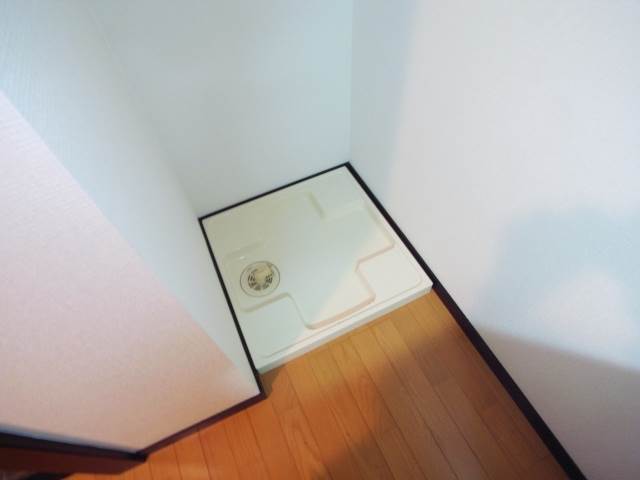 雨の日も安心の室内洗濯機置場